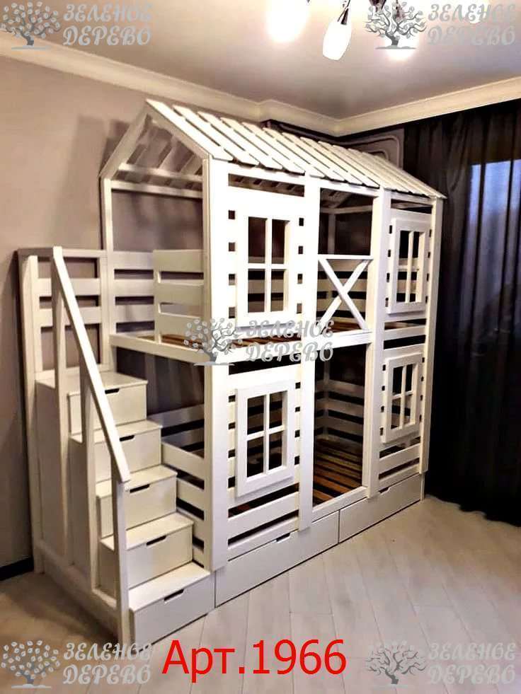 Детская деревянная двухъярусная  кровать с выдвижными ящиками 